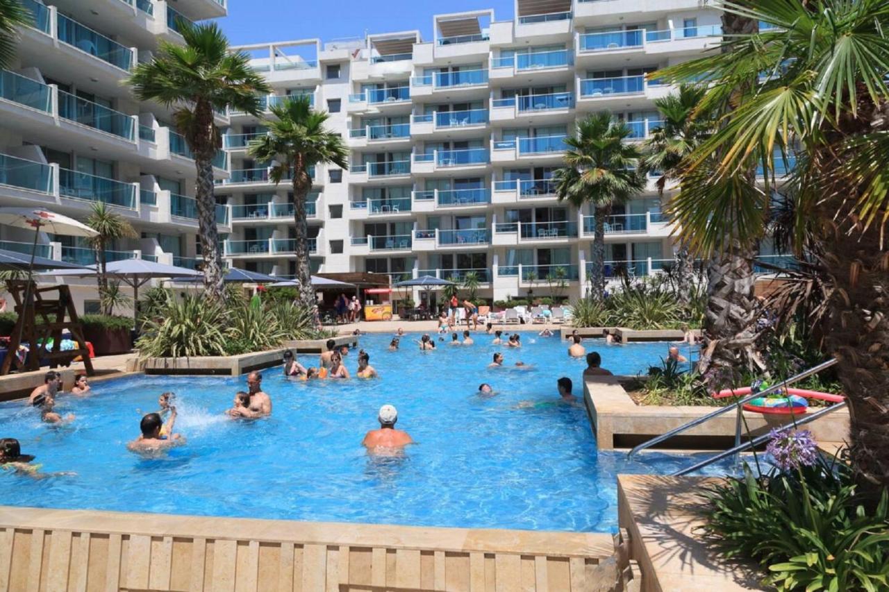 Acacias Suites Apartments Salou Bagian luar foto